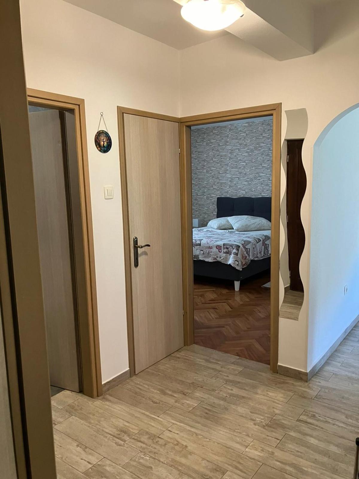 Apartman Natali 브르사르 외부 사진