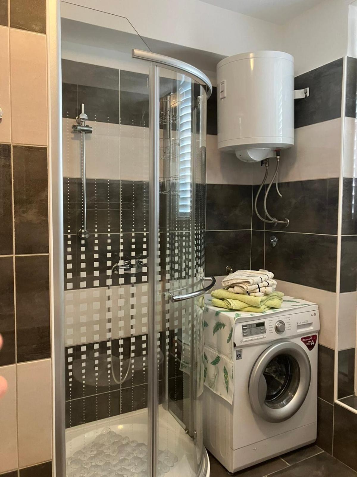 Apartman Natali 브르사르 외부 사진